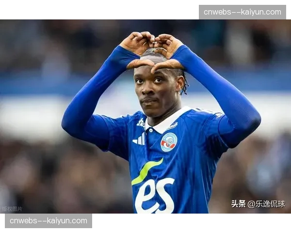 斯特拉斯堡前锋埃梅加大腿伤势复发，将缺席约两个月影响切尔西转会计划