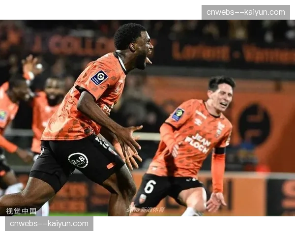 半场战报:里昂0-2摩纳哥,本耶德尔与南野拓実各入一球 半场战报:里昂0-2摩纳哥,本耶德尔与南野拓実各入一球